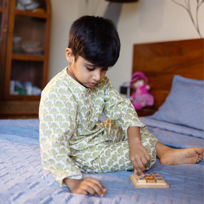 Sleepy Snail Kids Unisex Nightsuit